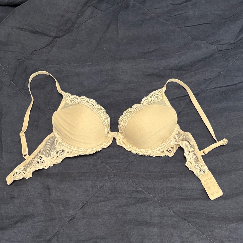 Natori Feathers Underwire Contour Bra